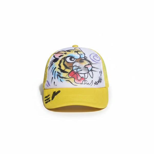 Front view – gele tiger cap